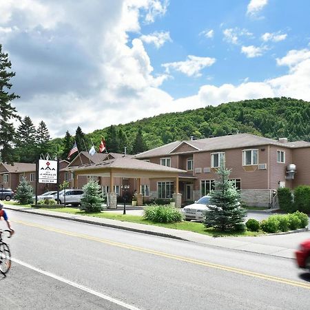 Hotel Le Versailles Saint-Sauveur-des-Monts Buitenkant foto