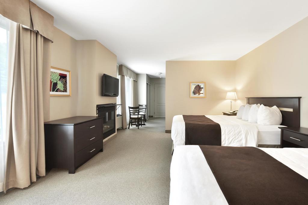 Hotel Le Versailles Saint-Sauveur-des-Monts Kamer foto